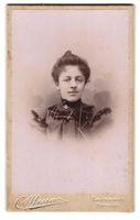 Fotografie C. Messaz, Lausanne, Junge Da