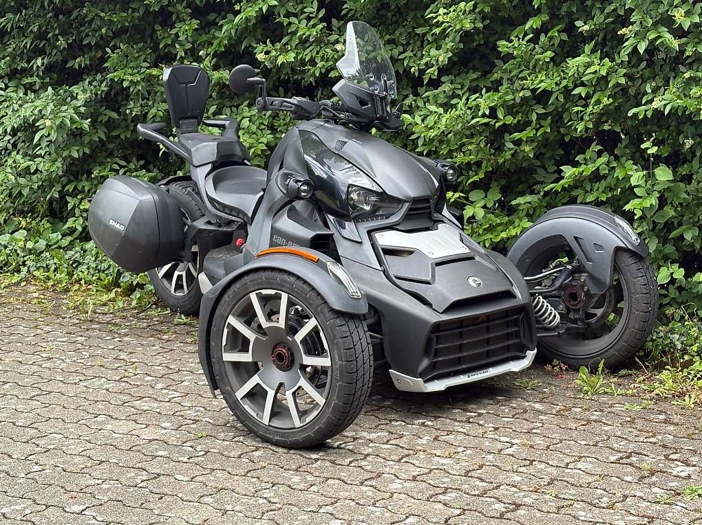 Trikes: CanAm Ryker 900 cc, edition "Rally" – D'occasion à Reverolle par Bordry