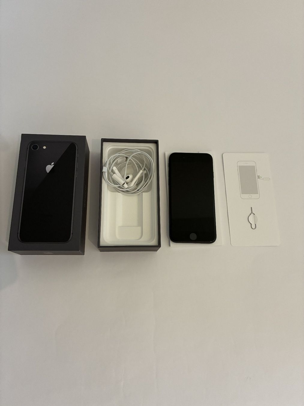 Apple Portables: iPhone8 128GB Space Gray – D'occasion à Adliswil par CeeJay72 4