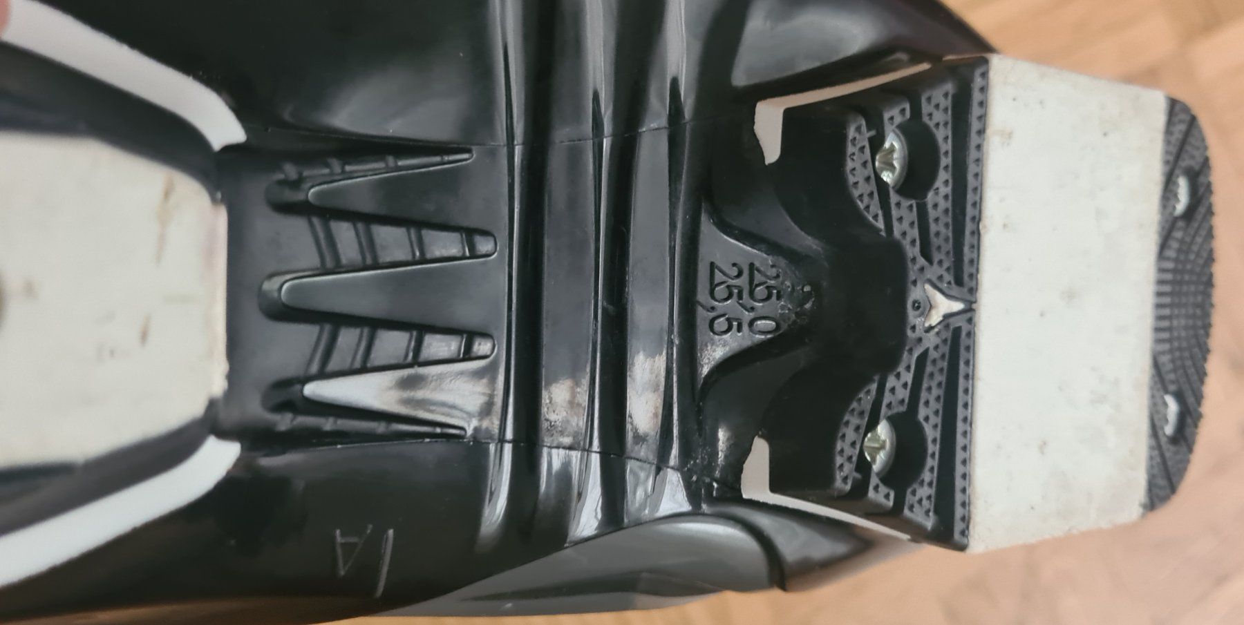 Atomic Scarpe da donna: Skischuh Atomic – Usato da Büron venduto da dor_g9xm 1
