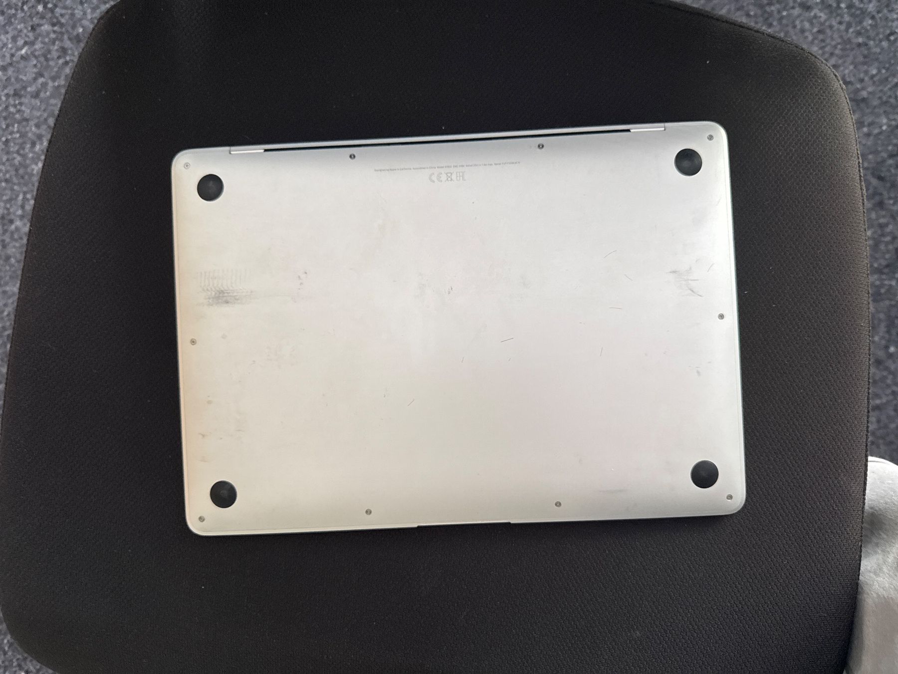 Apple Portables: MacBook air 13  (2018-2019 – Défectueux à Adliswil par Busys 4