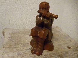 Gasser Krippe / Hirtenkind mit Flöte  -   H12,5cm