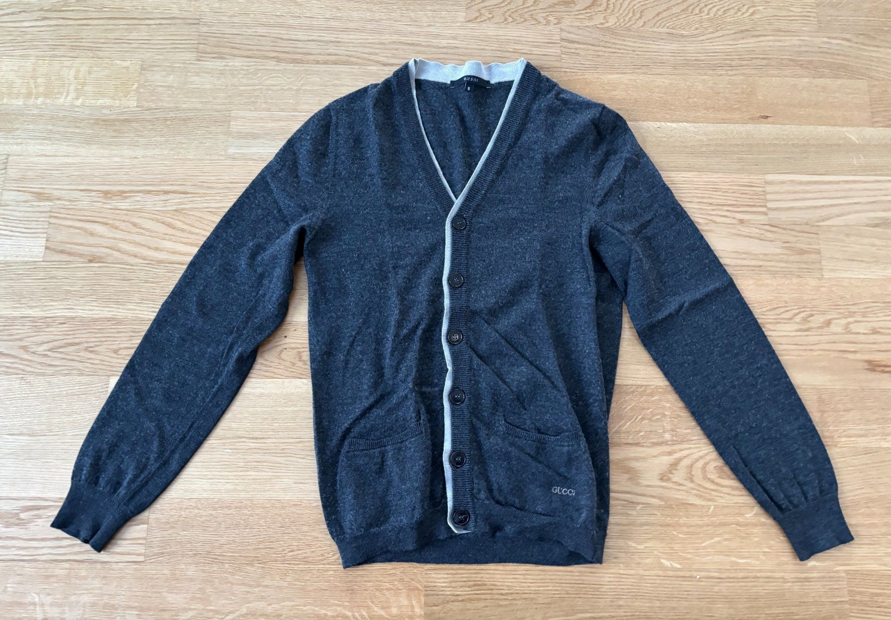 Gucci Pullover & Sweatshirts: Gucci Strickjacke – Gebraucht aus Luzern von bed_rtf5