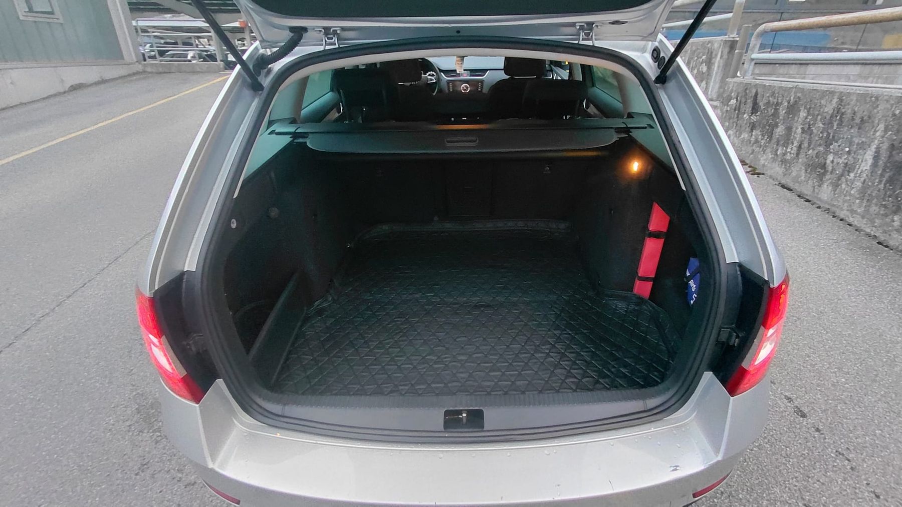 Skoda Autos: Scoda oktavia 2.0 tdi – Gebraucht aus Chur von ram_7nzc 8