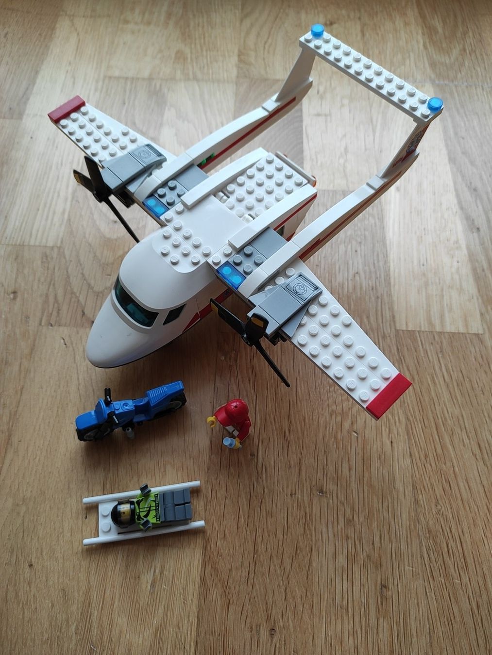 Lego Baukästen: LEGO City 60100 + 60116 – Gebraucht aus Moutier von Mimi.75 6