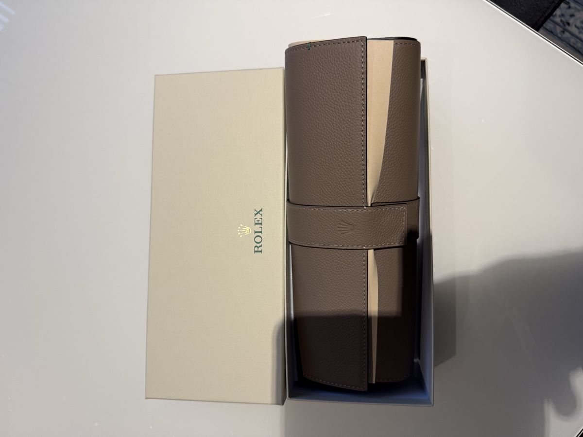 Scatole porta orologi: Rolex Etui Uhrenetui  Rolle 100 % Orginal – Nuovo (secondo la descrizione) da Widnau venduto da RetoW01