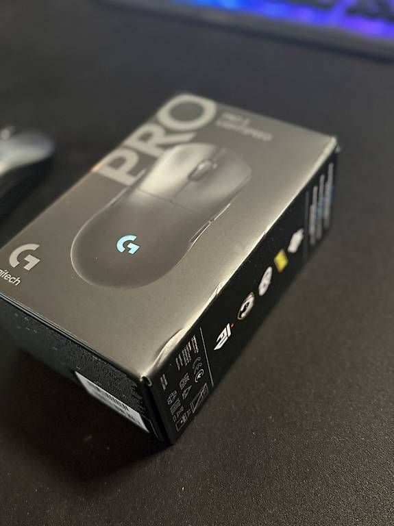 Souris: Logitech G PRO X SUPERLIGHT 2 LIGHTSPEED - sans fil – D'occasion à St-Aubin-Sauges par dow_g6cc 2