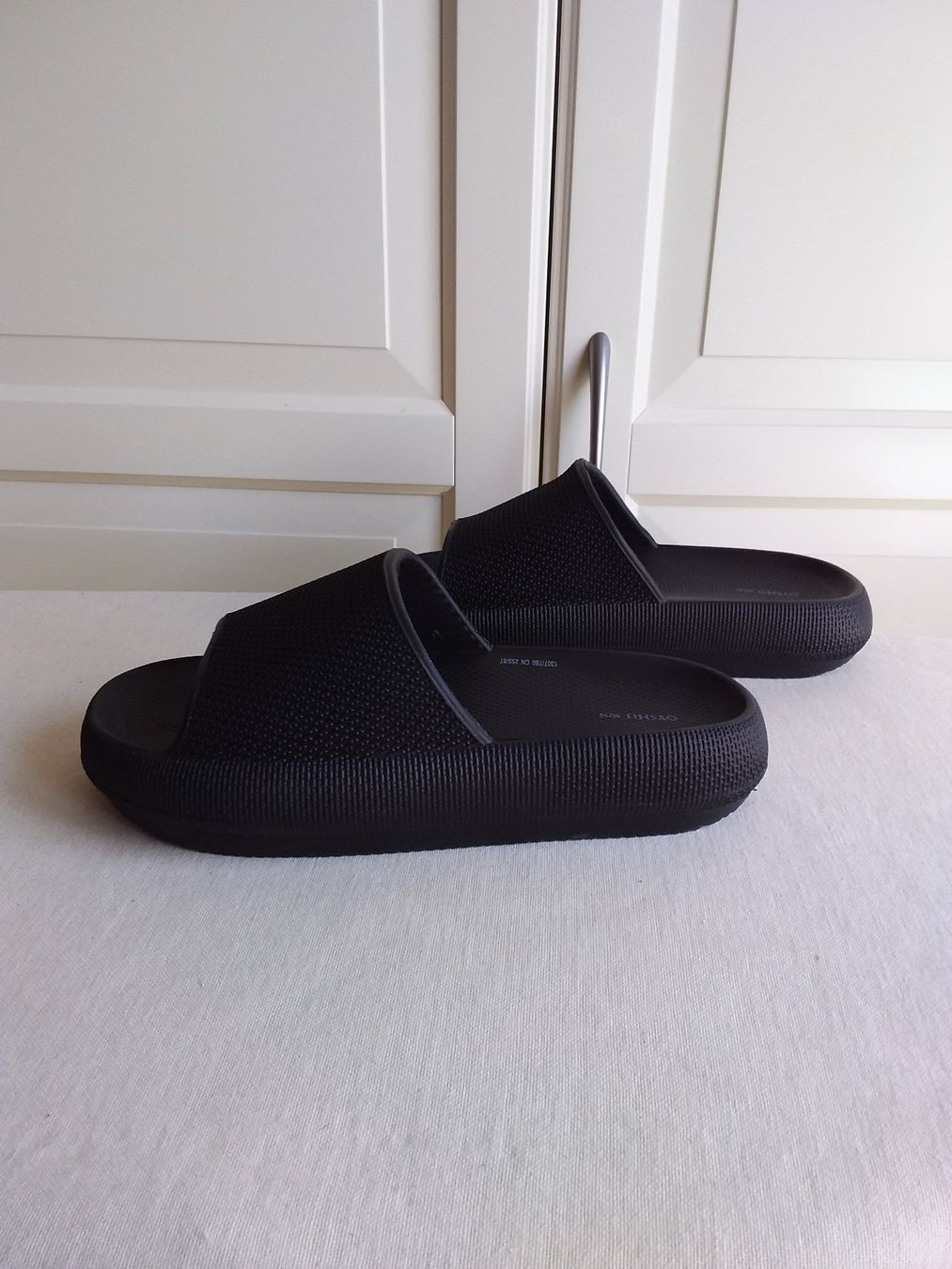 Oysho Scarpe da uomo: Pantoletten – Nuovo (secondo la descrizione) da Fey venduto da ladamedunil 1