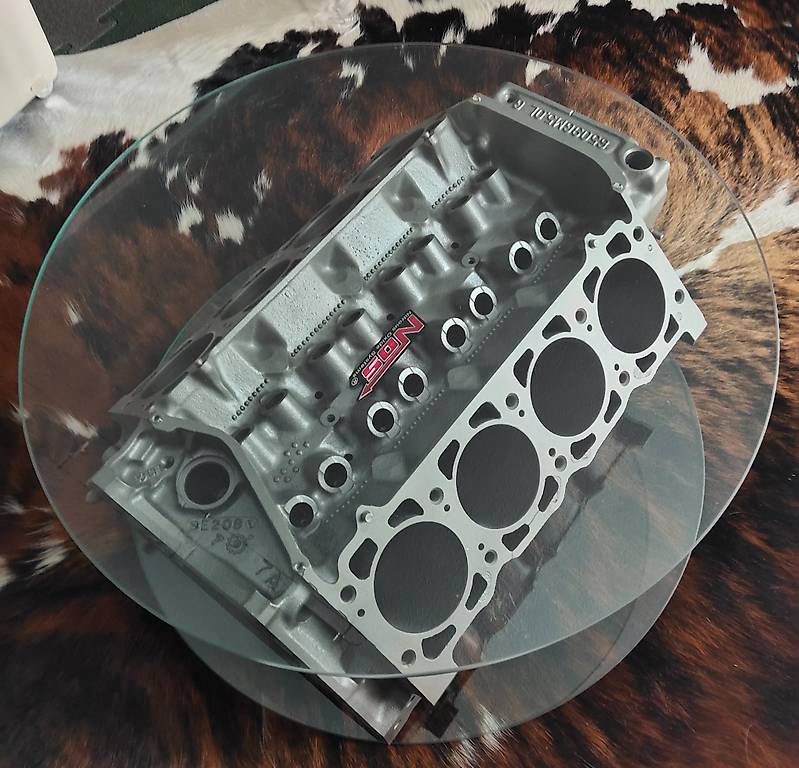 Tavoli: Salontisch V8 Motor  – Nuovo e nell'imballaggio originale da Sevelen venduto da tib_8clc