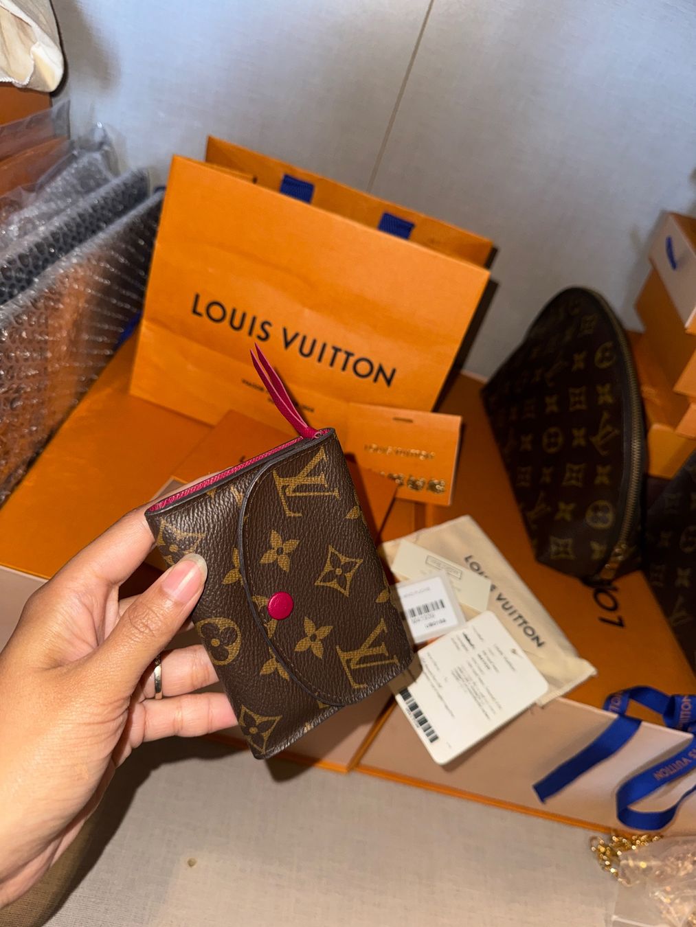 Louis Vuitton Portemonnaies: Louis Vuitton rosalie wallet Y2019 – D'occasion à Widnau par Pukpan_99 1