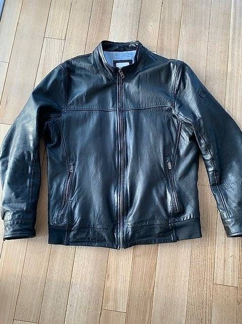 Vestes: Lederjacke Gr. 54 bugatti – D'occasion à Hirschthal par fam_zd6m