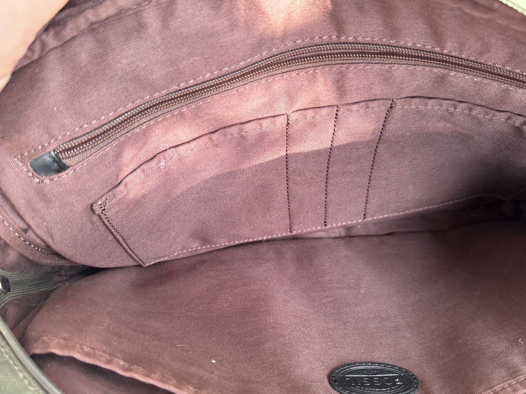Fossil Taschen: Fossil Tasche in Olive grün – Gebraucht aus Solothurn von Leopold2019 2