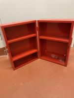Manufactum PRONTO Medizinschrank – Feuerrot