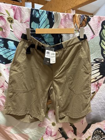 Mountain Hardwear Herren Shorts Gr. 50 Neu mit Etikett