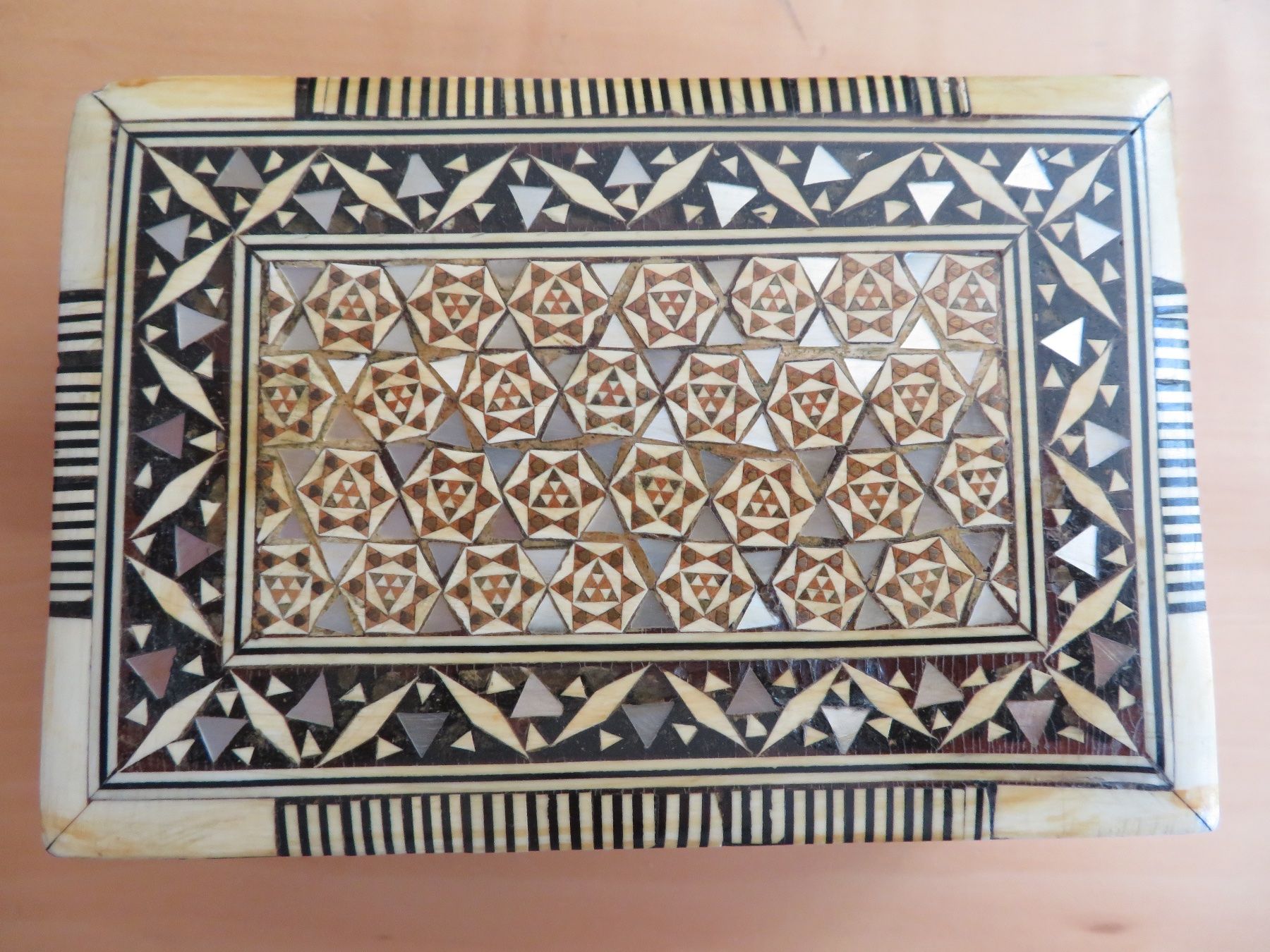 Cassapanche: Schachtel Ägypten – Usato da Bern venduto da mordswein