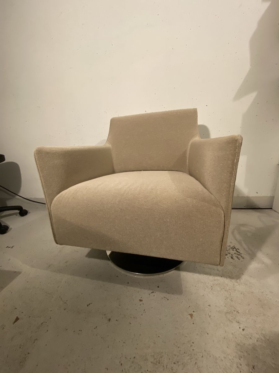 Poltrone: Artanova Drehsessel beige mit Gebrauchsspuren – Usato da Volketswil venduto da Ahot 9