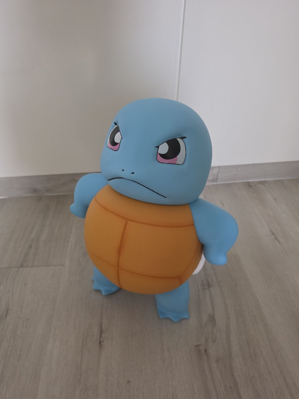 Pokémon Statuette: Pokemon Schiggy Figur 42cm – Usato da Wallisellen venduto da BaronesseLea