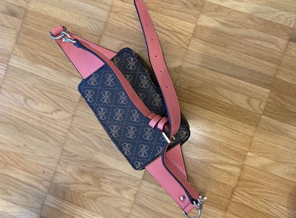 Sacs femmes: Guess Bauchtasche – D'occasion à Tann par nic_jwc7 1