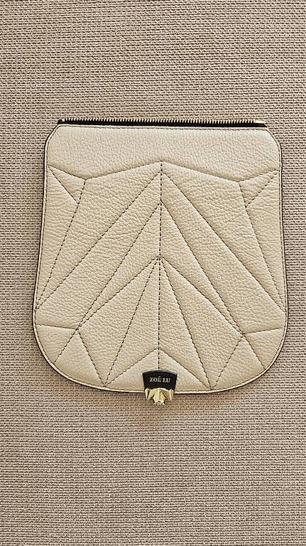 Taschen für Damen: Wechselklappe Zoe Lu - Kinds Chic creme – Gebraucht aus Uzwil von chnaef
