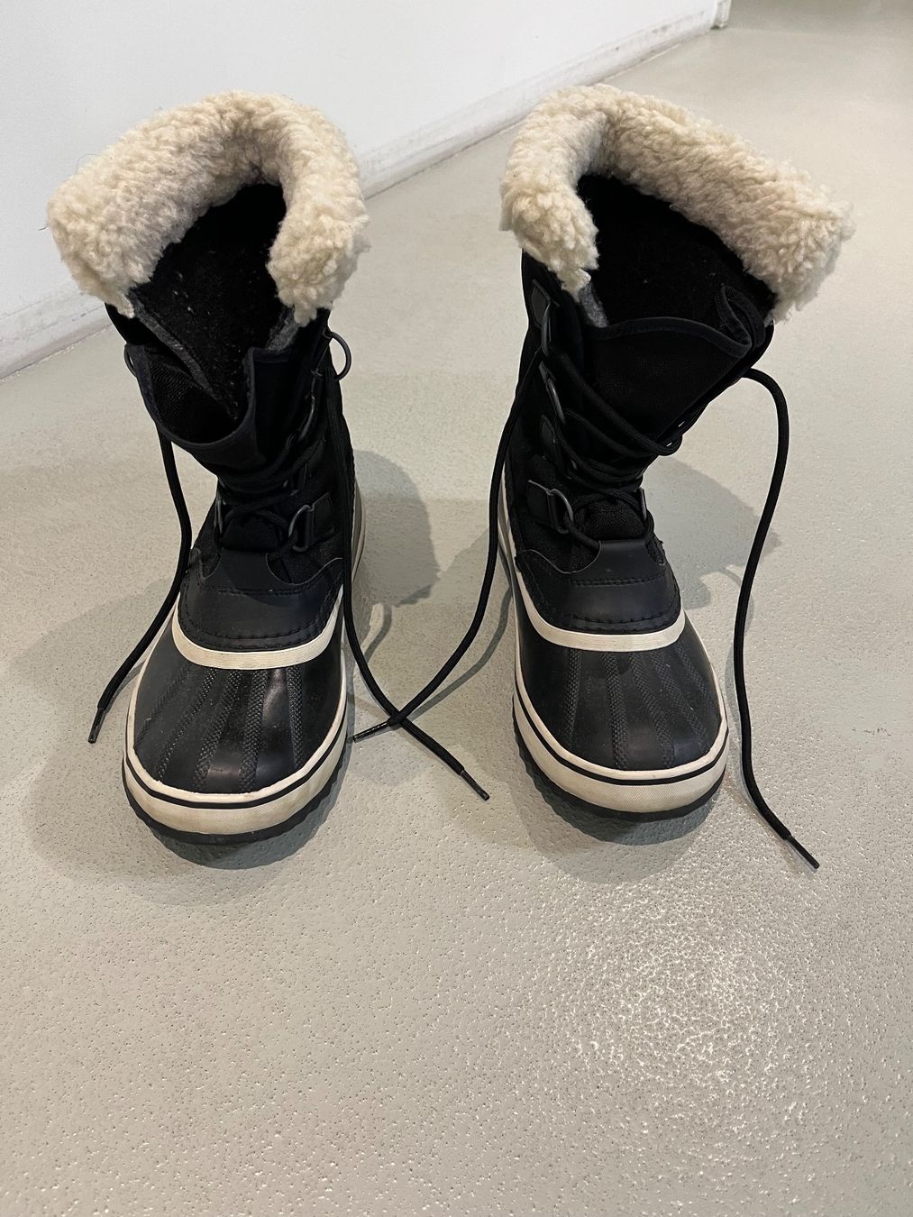 Sorel Scarpe da uomo: Neuwertige Sorelstiefel – Nuovo (secondo la descrizione) da Kilchberg ZH venduto da TanniTanni