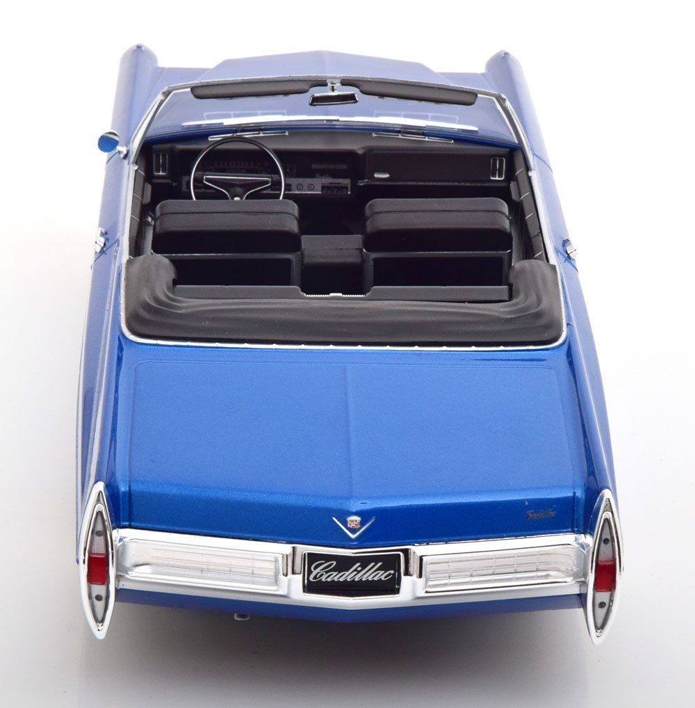 Cadillac Modellini d'auto: Cadillac DeVille Convertible 1967 dunkelblau met.      1:18 – Nuovo e nell'imballaggio originale da Gerlafingen venduto da espero88 4