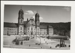 AK 1952 Einsiedeln Kloster  belebt