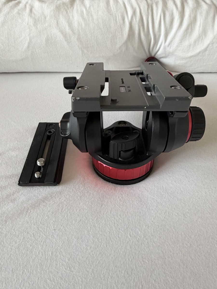 Manfrotto Treppiedi & Teste: Manfrotto MVH502AH  – Usato da Stansstad venduto da Mimon83