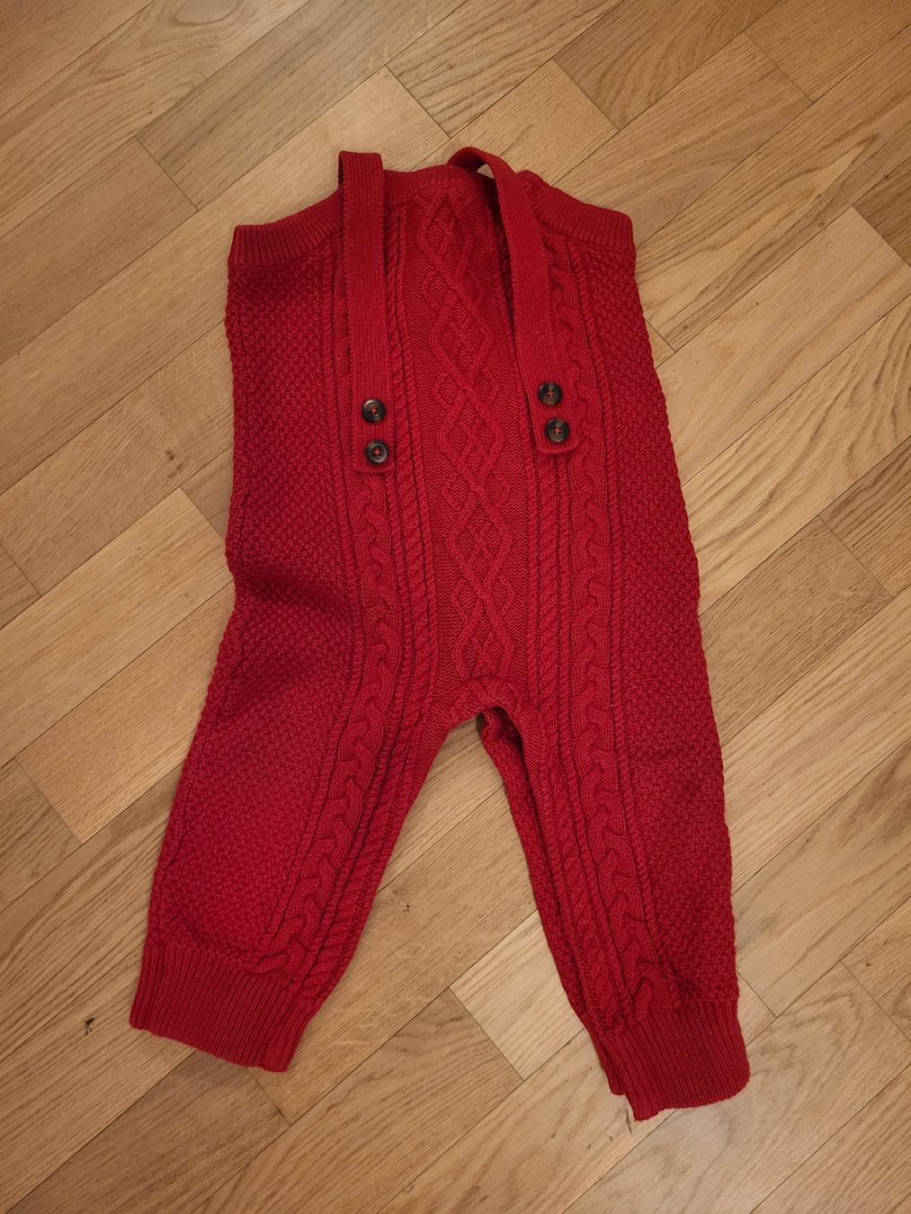 Hosen: Hochwerige Strick-Hose, Rot, Grösse 92 – Gebraucht aus Au ZH von Nena87