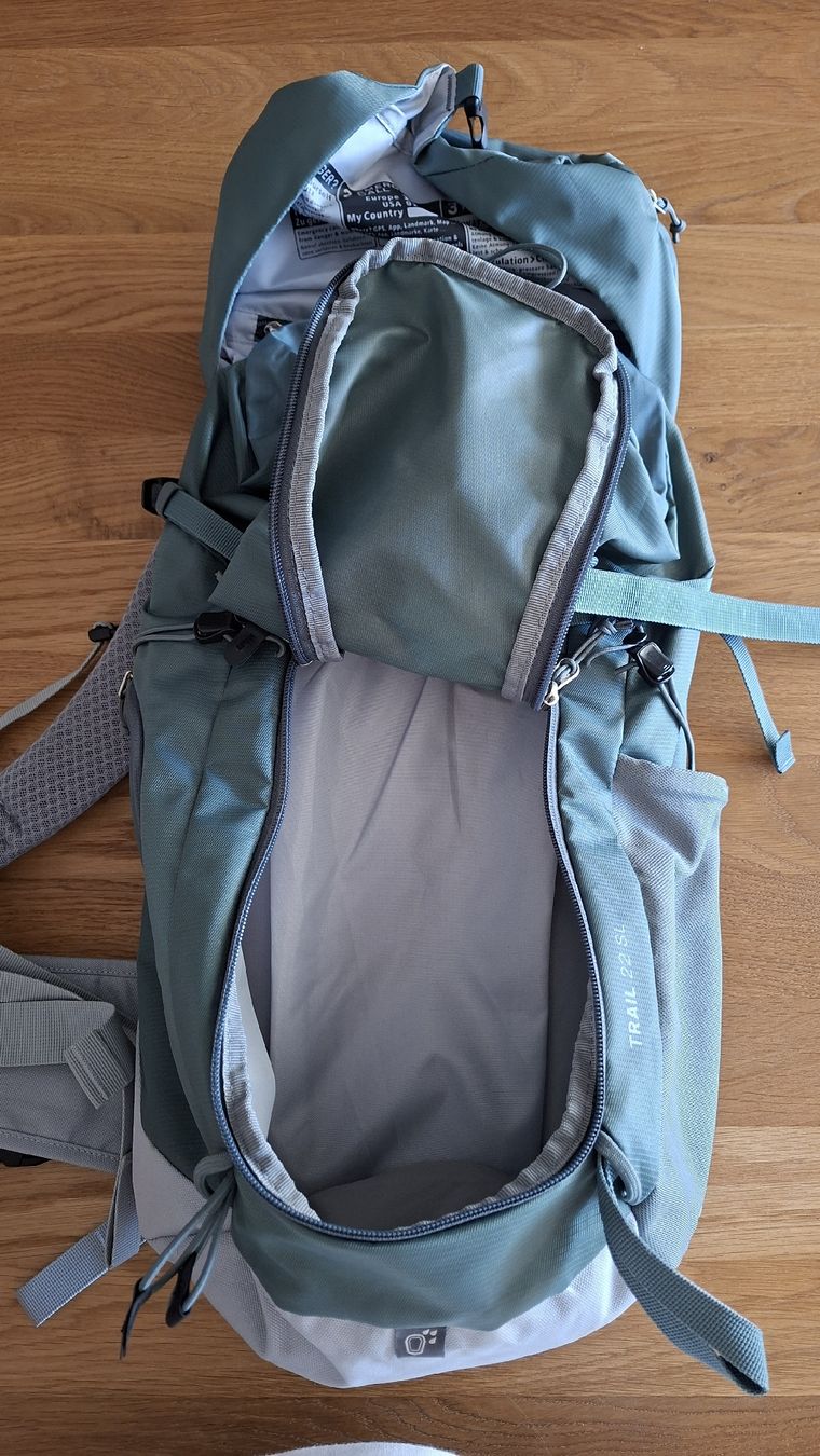 Deuter Zaini: Deuter Trail 22 SL Damen Wanderrucksack – Nuovo (secondo la descrizione) da Madiswil venduto da Zimtstern 3