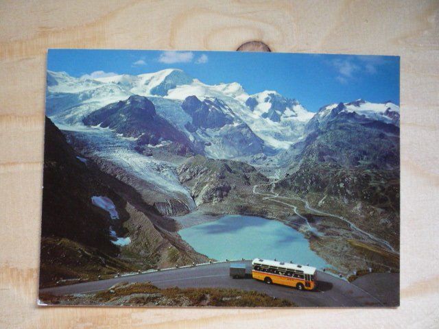 Cartoline postali: Sustenpasstrasse mit Postauto, 41530 – Usato da Rieden SG venduto da Brockehuesli