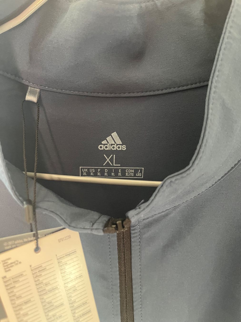 Adidas Giacche: Adidas Core Wind jacket – Nuovo (secondo la descrizione) da Lausanne venduto da aloncey 3