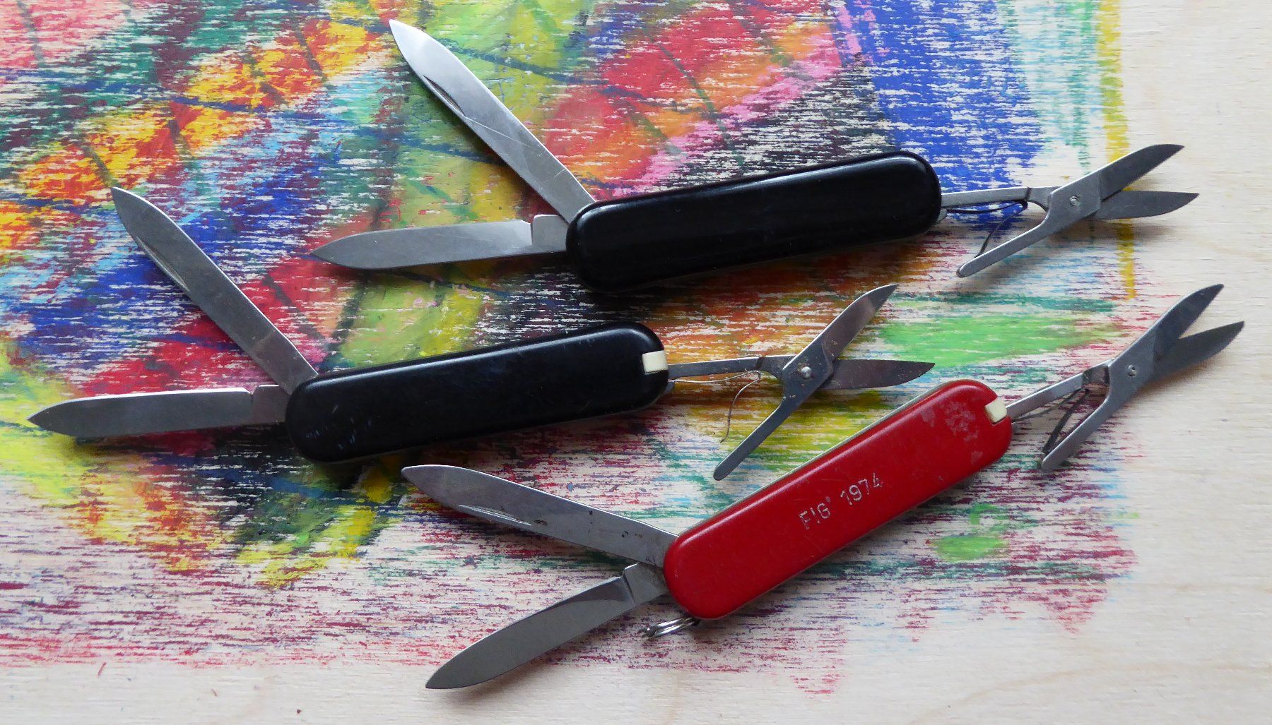 Victorinox Taschenmesser: 3 Victorinox Classic – Gebraucht aus Gossau SG von tenerife11 1