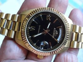 ASTRON AUTOMATIC-DAT-TAG-NEU UHR.GOLDEN FARBE.LÄÜFT-40X45MM