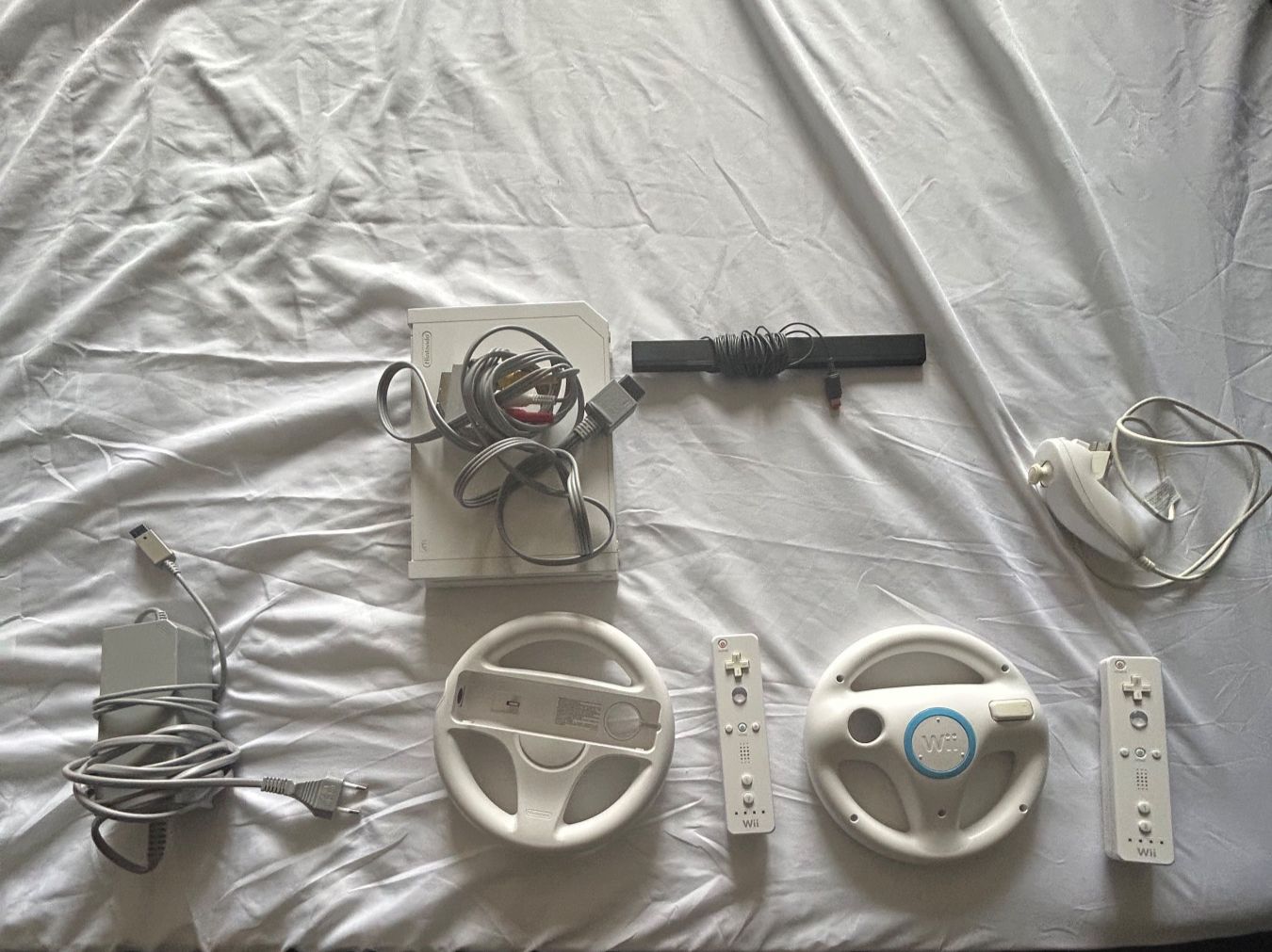 Nintendo Console: Console WII avec jeux – Usato da Cortébert venduto da SolidStore