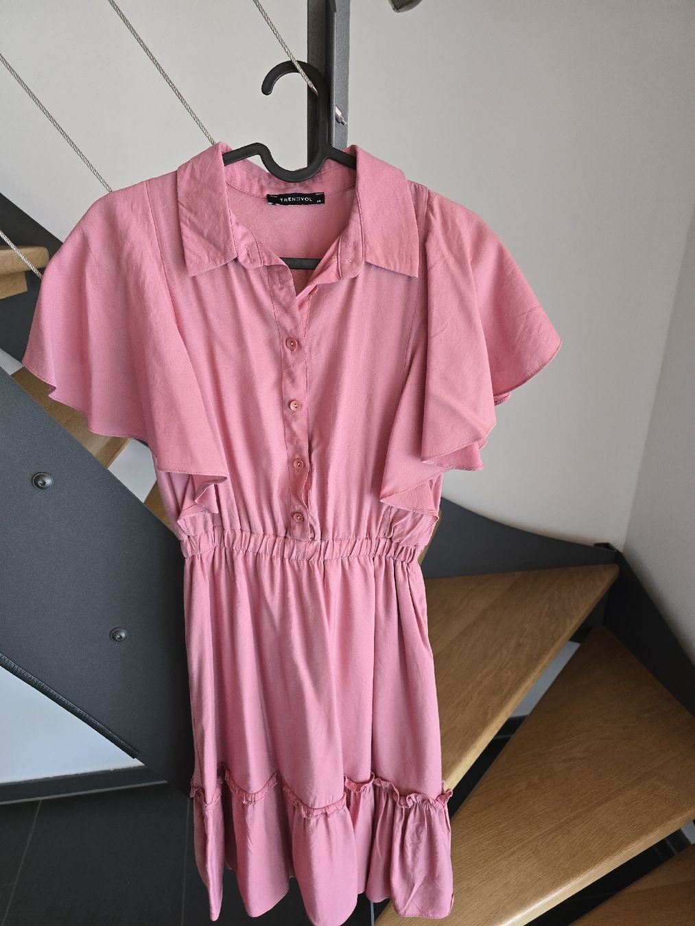 H&M Lotti di vestiti: 3 wunderschöne Sommerkleider in XS – Usato da Wolfwil venduto da chipsyyy 4