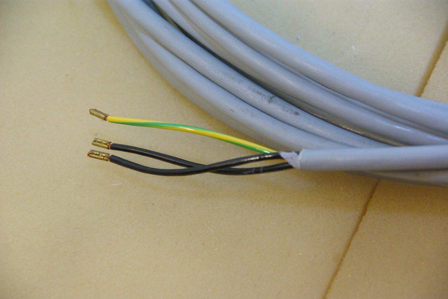 Kabel: Lütze Superflex Plus PUR 3 x 1,5, grau – Gebraucht aus Herisau von Cevianer1844 1