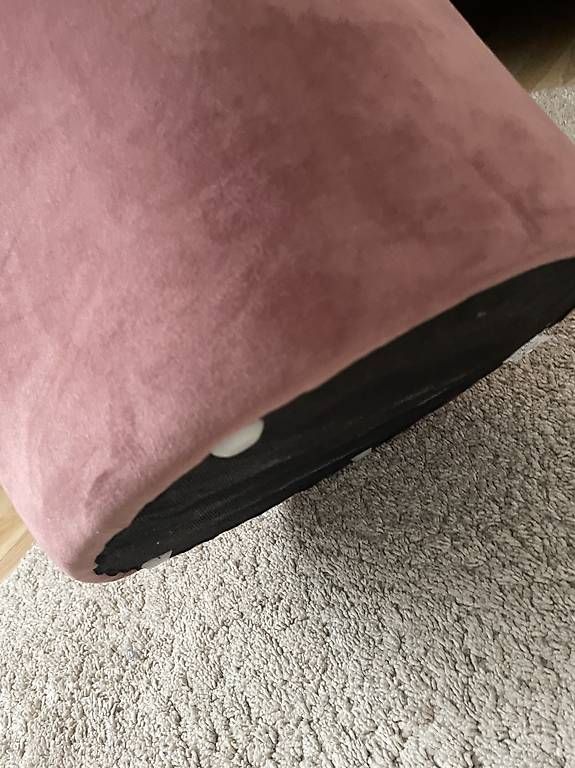Hocker: Rosa Samt Hocker Top Zustand! – Gebraucht aus Zürich von don_6qbj 1