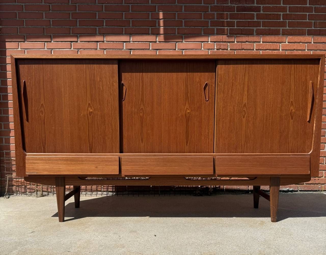 Cassettiere: Mid-Century Teak Sideboard Vintage Kommode #2 – Usato da Oberrieden venduto da Knut8