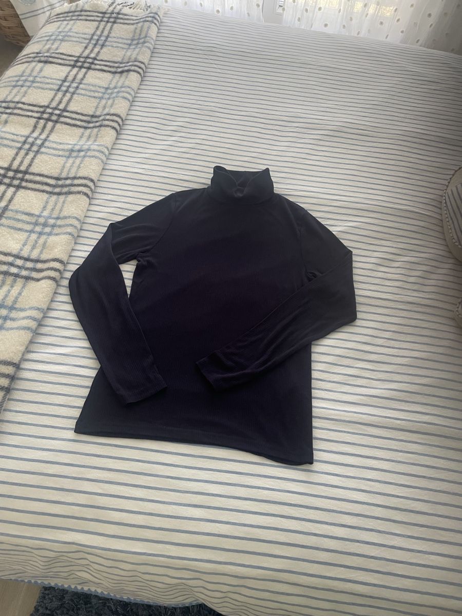 Maglioni & Felpe: Esprit Rollkragenpullover dunkelblau Grösse S. Neu – Nuovo (secondo la descrizione) da Dübendorf venduto da jlu_r7hz