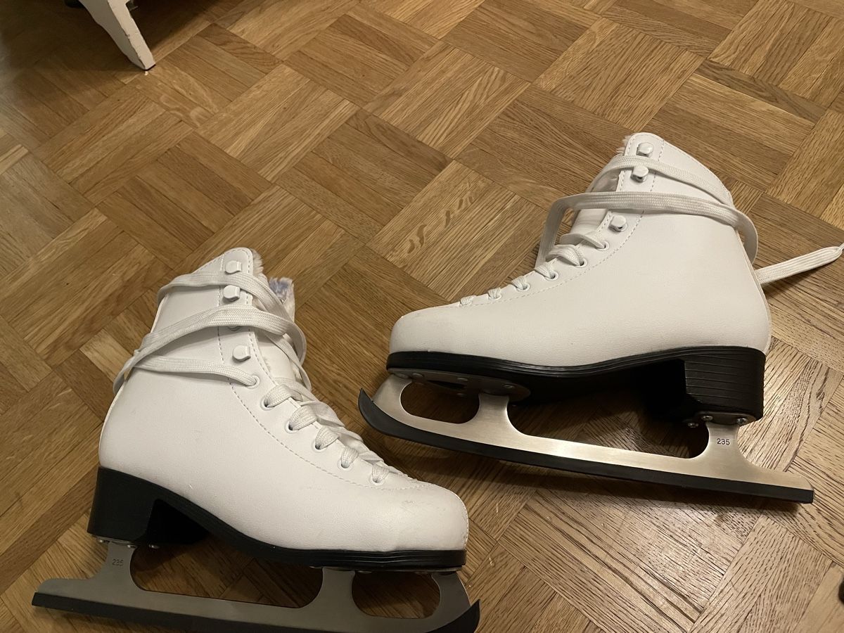 Pattini da ghiaccio: Schlittschuhe Gr. 36 – Usato da Davos Dorf venduto da Enzian5105 1