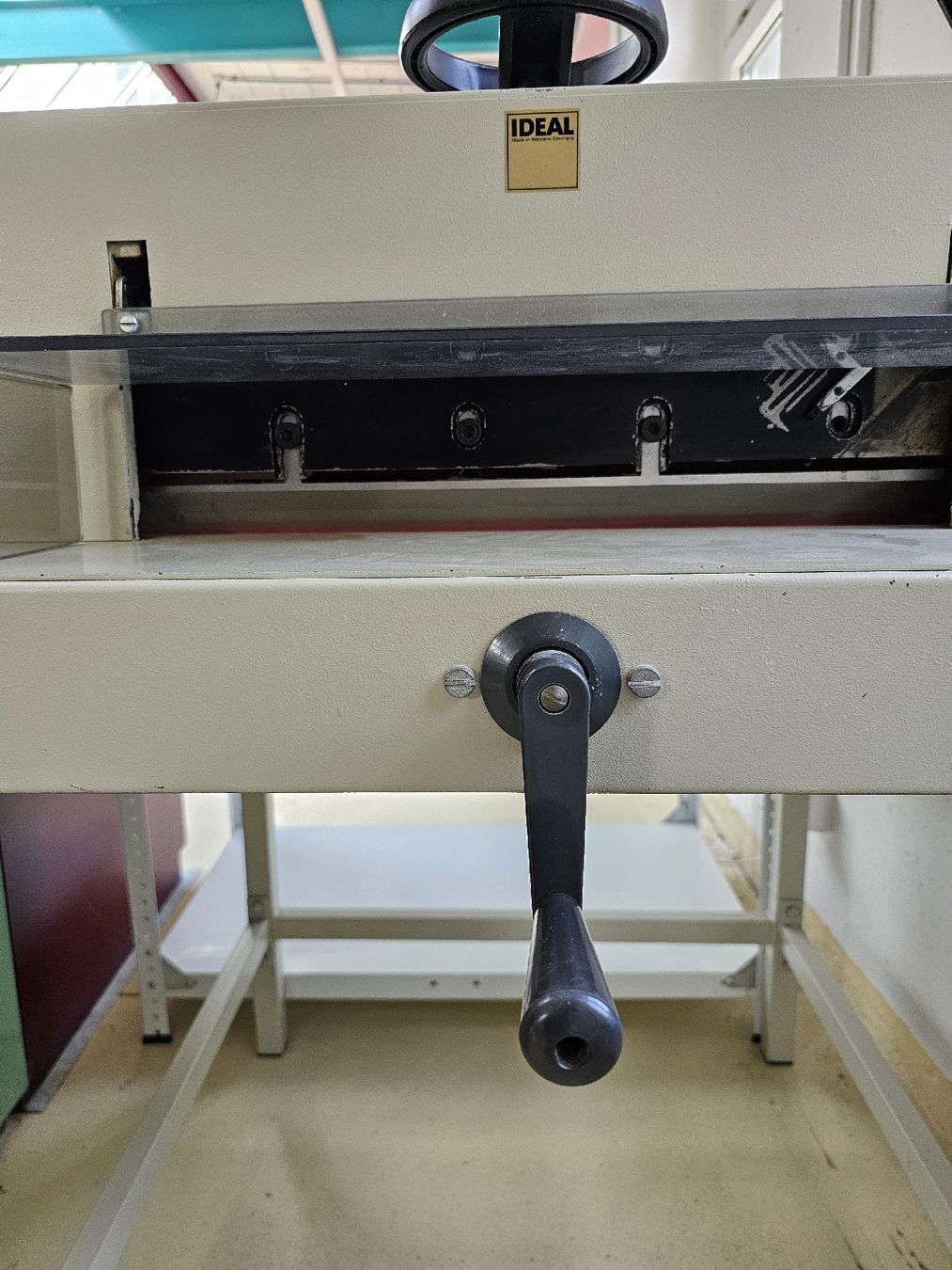 Alle Maschinen: Hand-schneidemaschine – Gebraucht aus Meisterschwanden von Hummer21 7