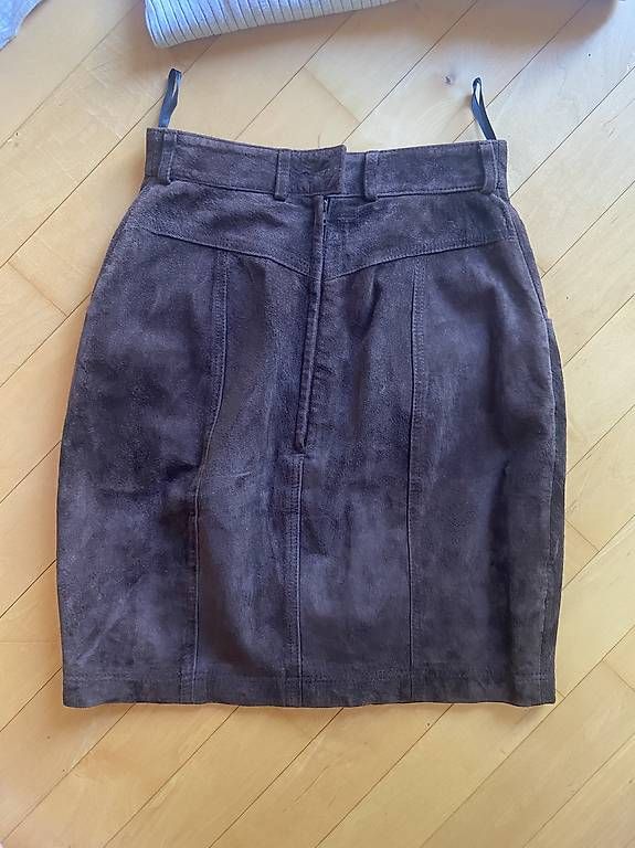 Gonne: Echtes Leder Rock APART Impressions XS – Usato da Mollis venduto da sch_7b5z 1