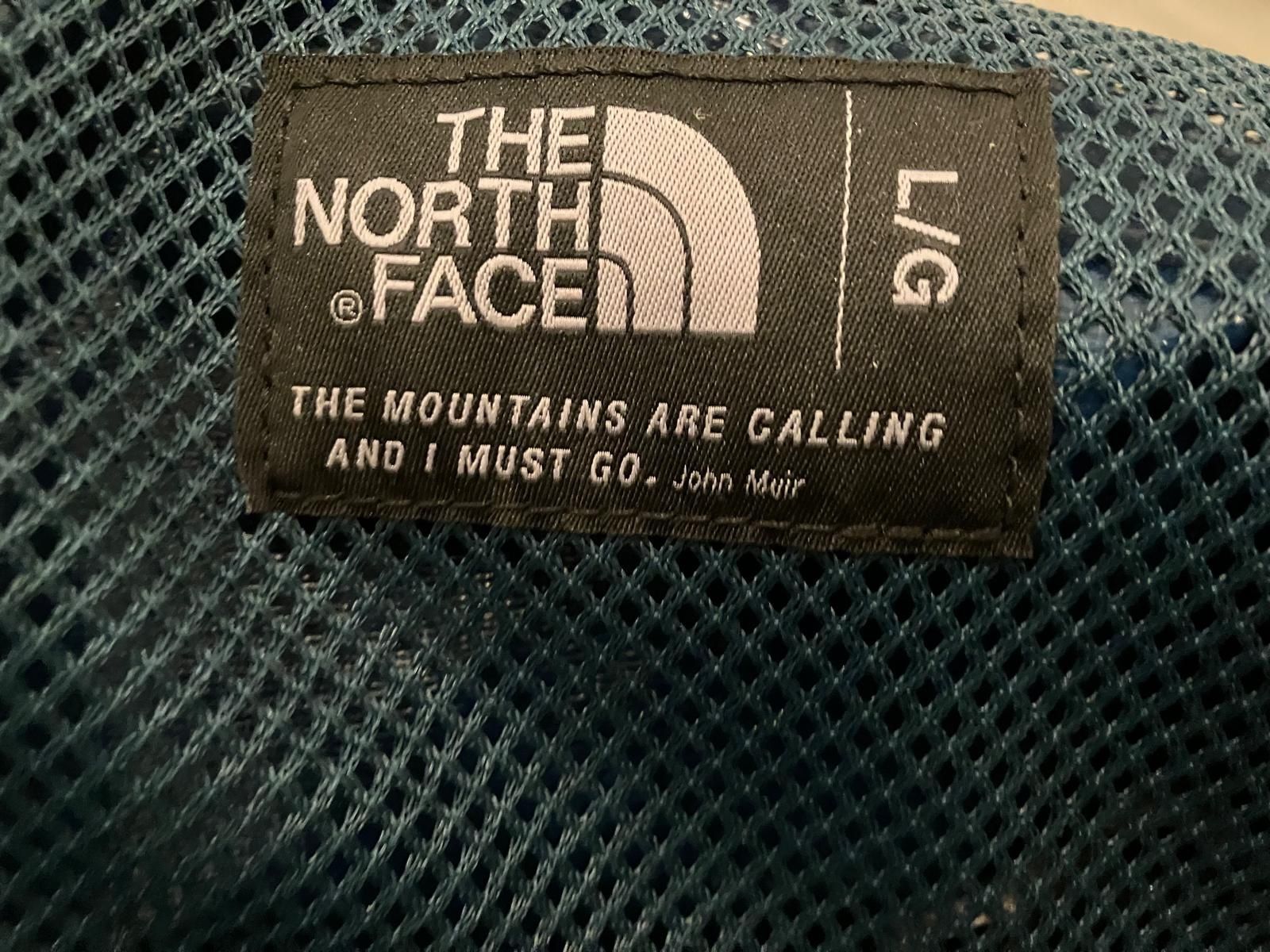 North Face Taschen: The North Face Tasche – Gebraucht aus Bubikon von tokidoki 5