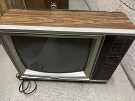 Télévision vintage américaine des années 80s