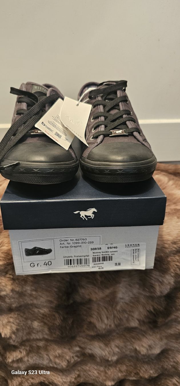 Mustang Scarpe da uomo: Mustang Sneaker Gr. 40 - Neuwertig – Nuovo (secondo la descrizione) da Wangen b. Olten venduto da tagra69 2