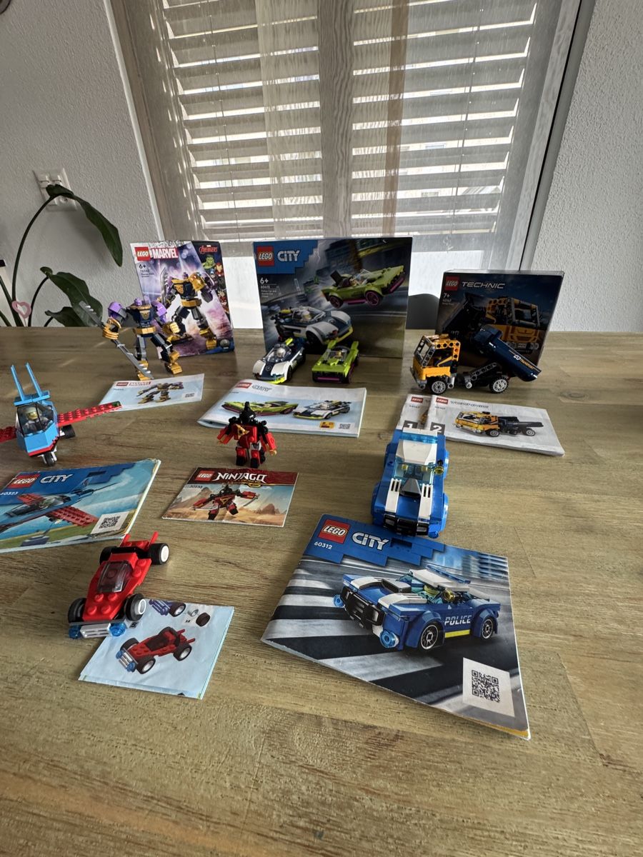 Lego Kit di costruzioni: Lego Set City,Marvel,Technic,Star Wars sets – Usato da Widnau venduto da WidnauSG_9443 8