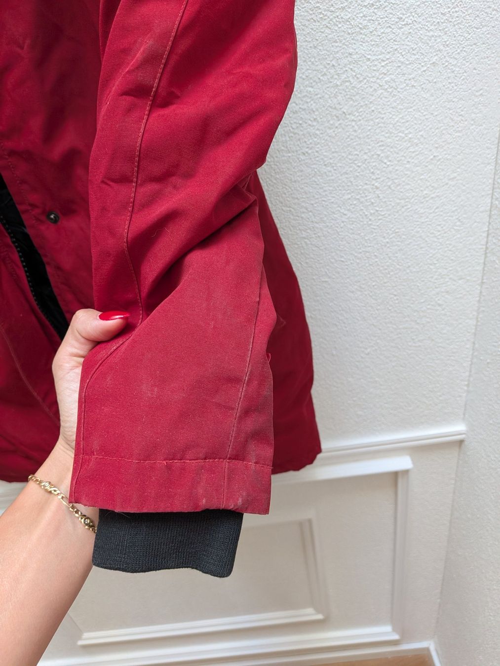Canada Goose Giacche: Canada Goose M tailliert, rot – Usato da Bergdietikon venduto da Lindor12 4