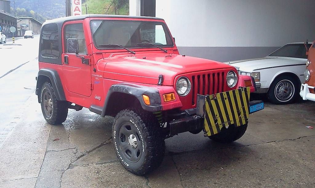 Autos: Jeep Wrangler 4.0 – D'occasion à Taverne par ClassicCarCornerSA
