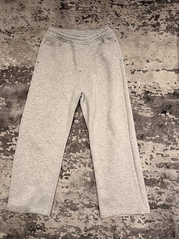 6PM Pantaloni: 6pm Jogginghose Grau – Usato da Kiesen venduto da Leonkrebs