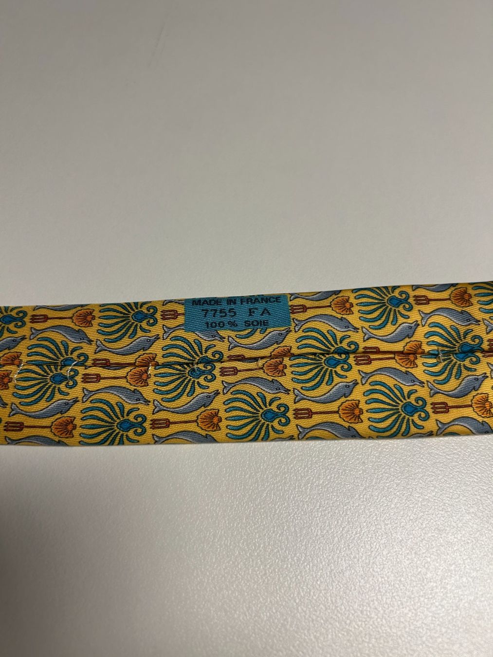 Hermès Cravatte: Hermès Delphin Krawatte – Nuovo (secondo la descrizione) da Bern venduto da kurtikobolt74 4